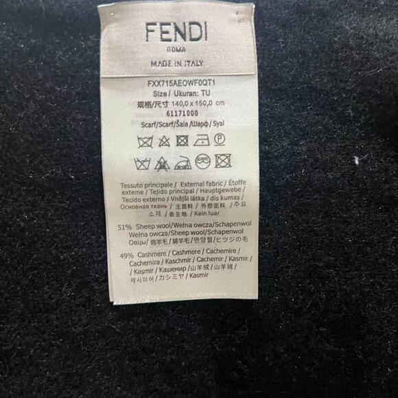 Fendi Shawl - Picture 7 of 7